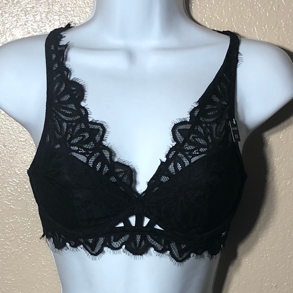 PINK Victoria's Secret Other - PINK  black lace design bralette size XS NWT